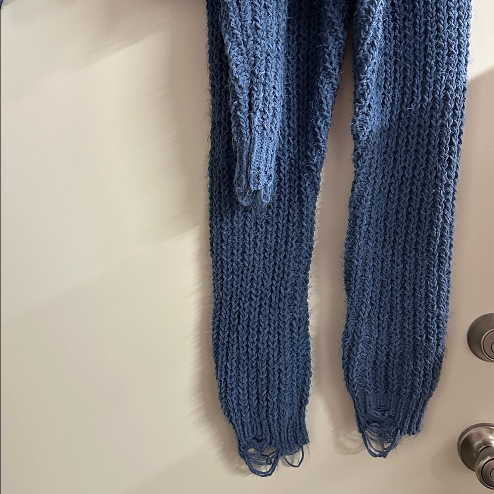Missguided + Textured Blue Sweater Set - Picture 3 of 7